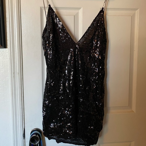 black sequin dress plt